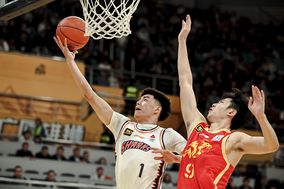 吉拉西梅开二度 多特蒙德3-0柏林联合取首胜
